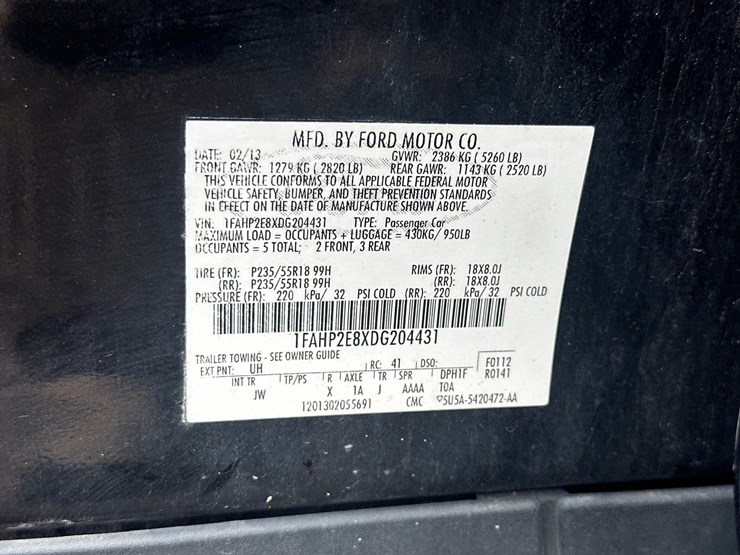 #2642-•-2013-ford-taurus-sedan-image-52