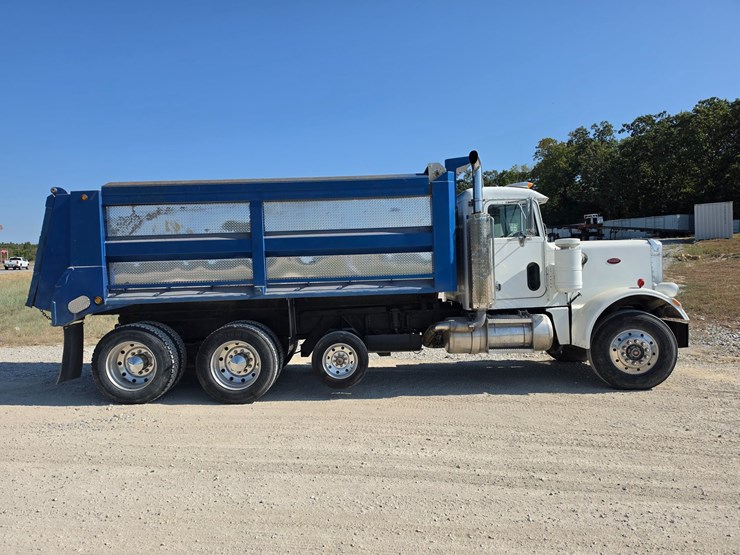 1985-peterbilt-359-image-9