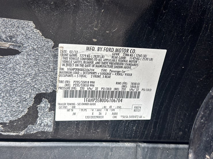 #2645-•-2012-ford-taurus-sedan-image-52
