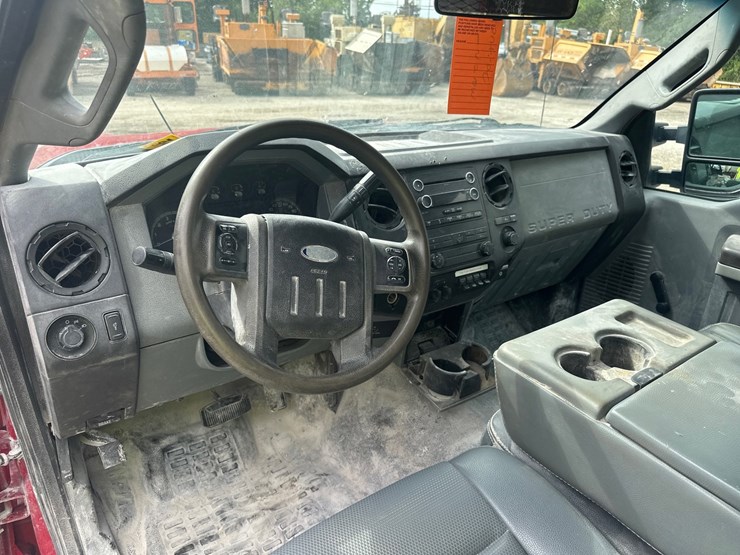 2011-ford-f250-image-26
