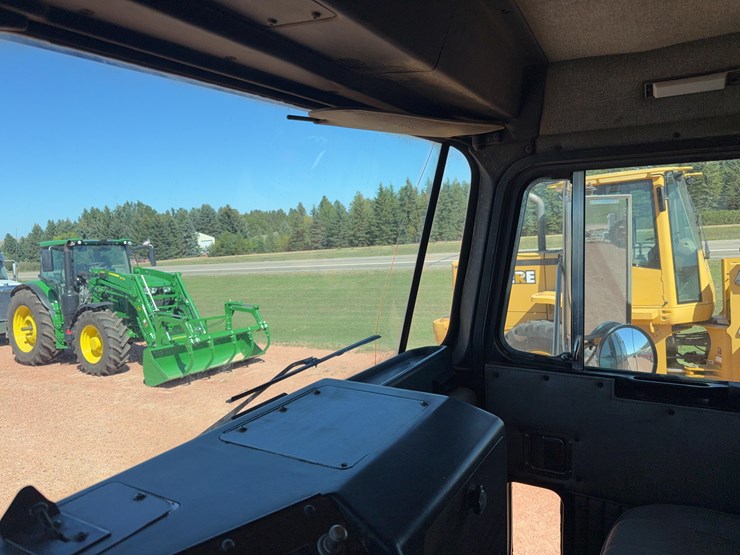 1990-kenworth-k100e-image-23