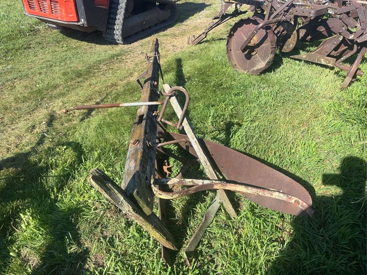 26”-one-bottom-horse-drawn-plow-image-4