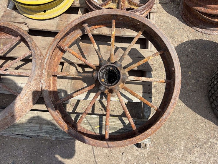 john-deere-24-image-8