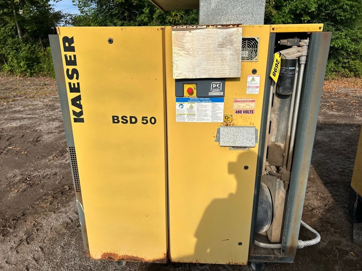 #2698-•-2005-kaeser-bsd-50-industrial-rotary-screw-air-compressor-image-5
