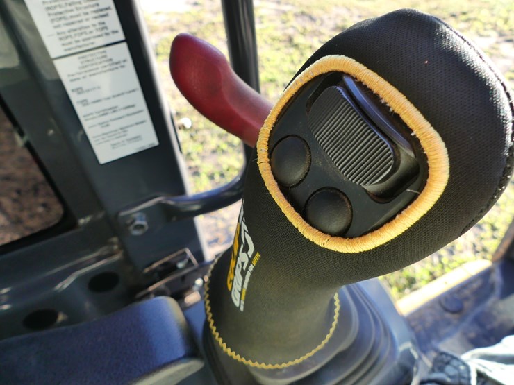 2023-deere-85p-image-26
