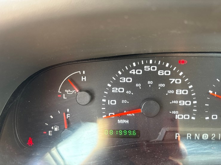 2004-ford-f350-image-33
