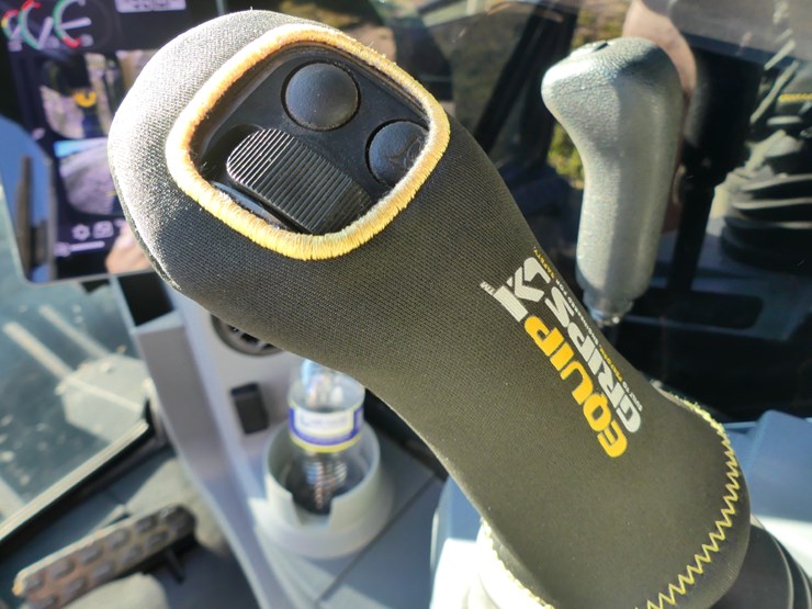 2023-deere-85p-image-25