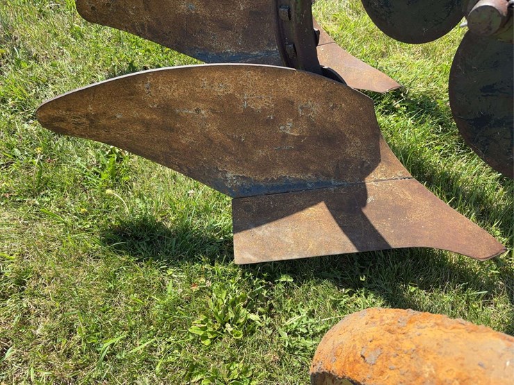 john-deere-16-image-7