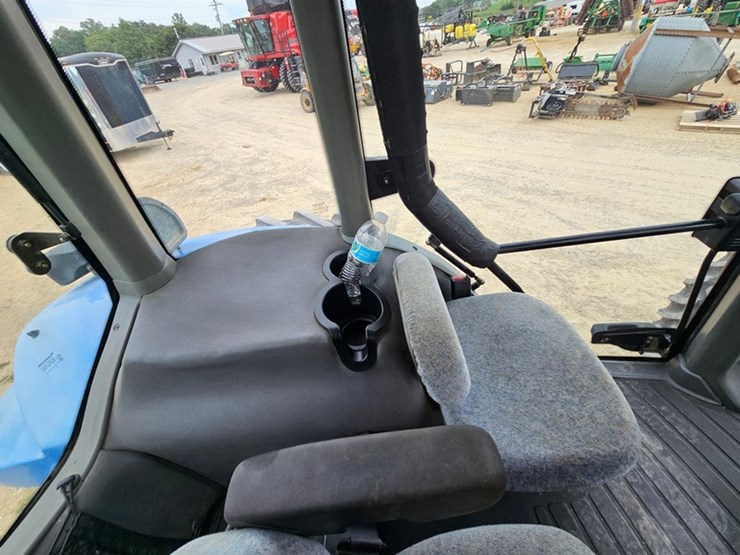 new-holland-tg285-image-25