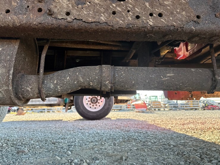 2001-ford-f350-image-28