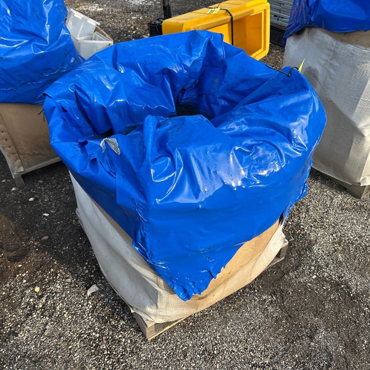 #2786 • Box Of Hardware Bins
