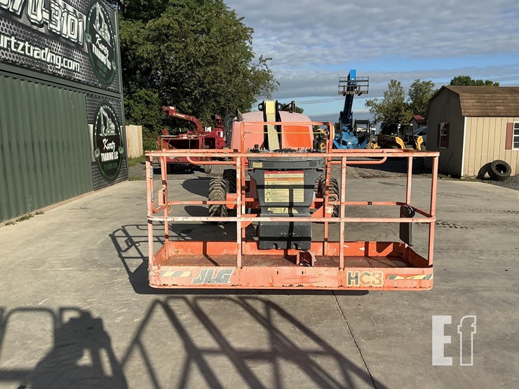 2021-jlg-400s-image-7