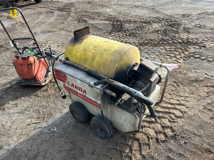 #2696-•-landa-hot-pressure-washer-image-4