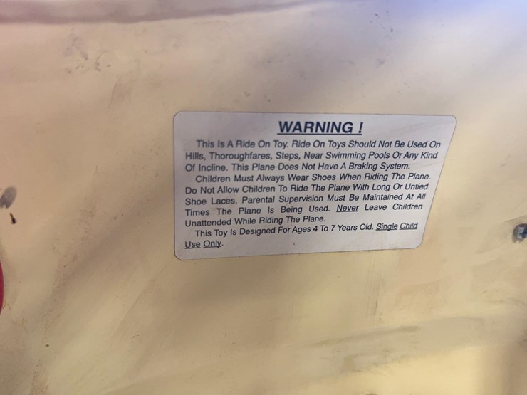 airflow-collectibles-gee-bee-no.-7-pedal-airplane-image-9