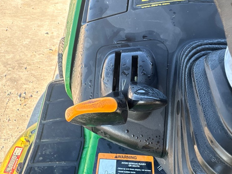 john-deere-345-image-34