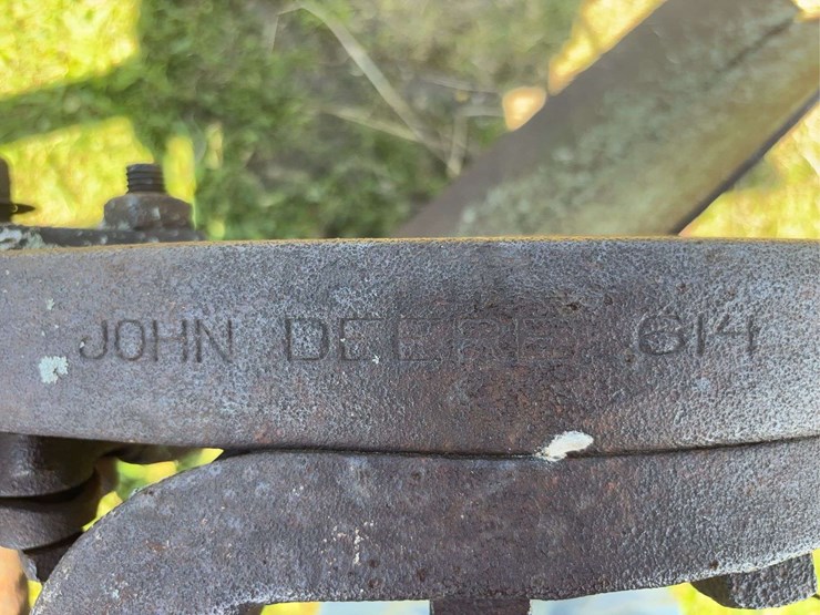 john-deere-18-image-23