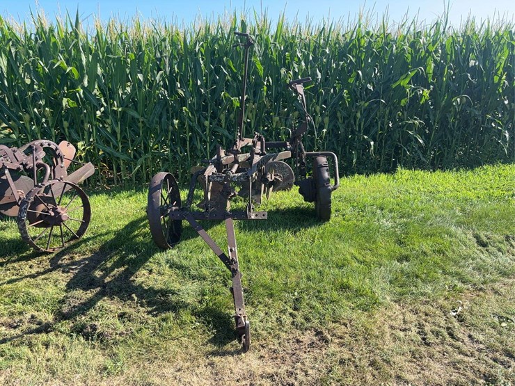 john-deere-14-image-2