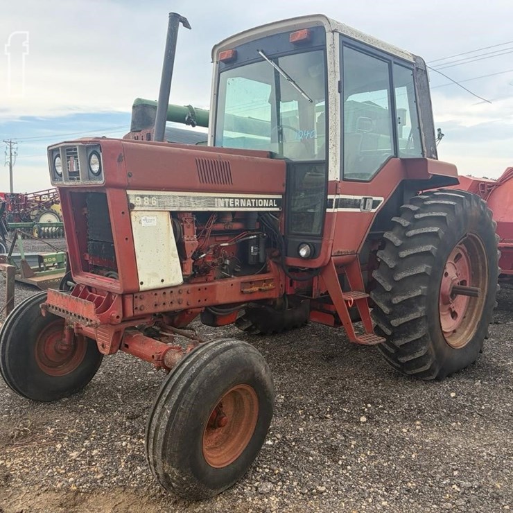 INTERNATIONAL 986