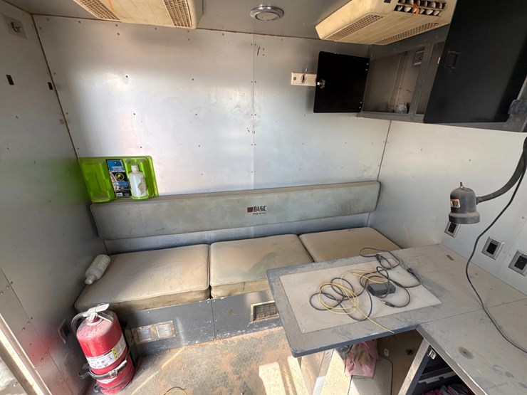 2009-international-durastar-4400-image-2