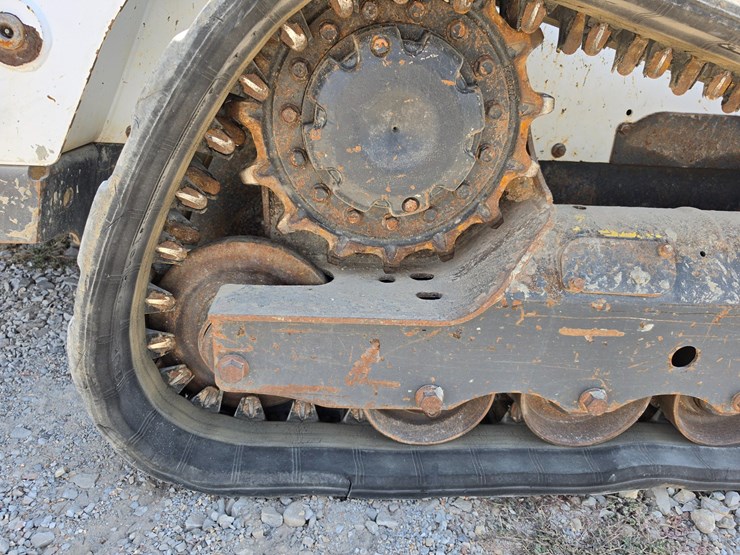2018-bobcat-t595-image-42