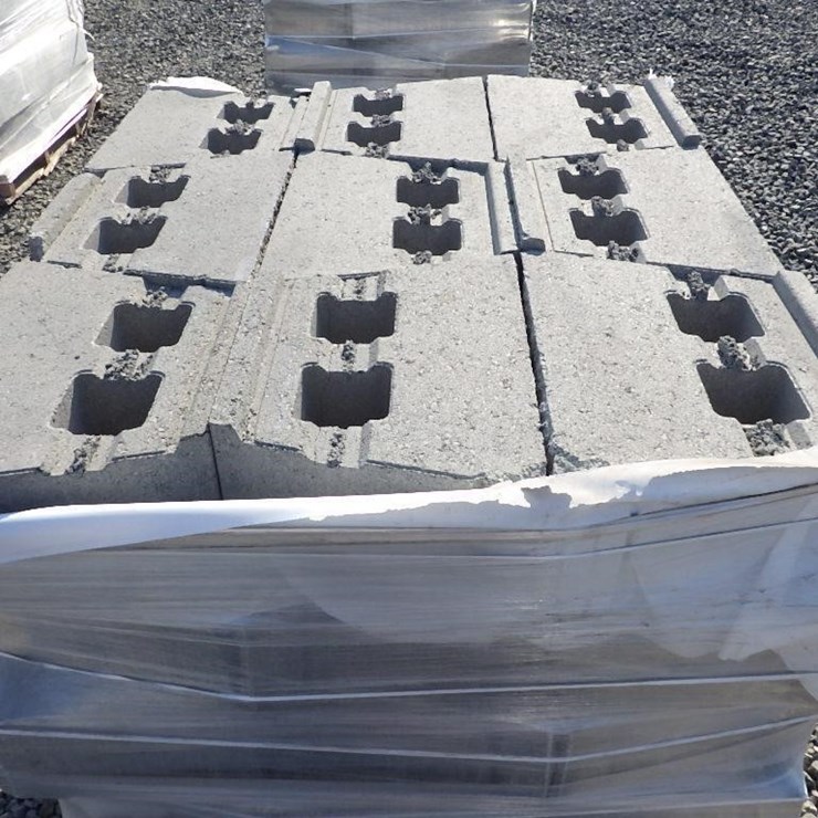 Retaining Wall 6" H x 12" D x 17" W