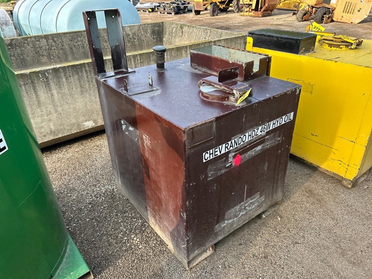 #2774-•-approx-250-gallon-forkable-transfer-tank-image-1