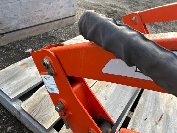 #2741-•-kioti-kl6010-loader-attachment-image-18
