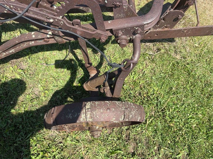 john-deere-18-image-13