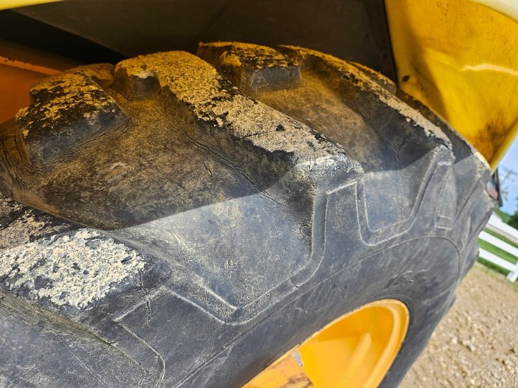 jcb-214s-image-54