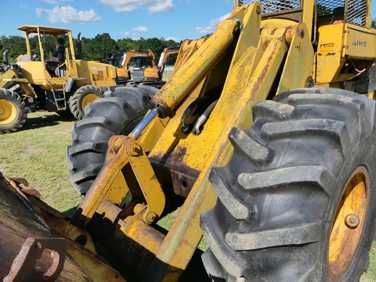 john-deere-644-image-9