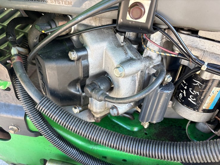 john-deere-345-image-24