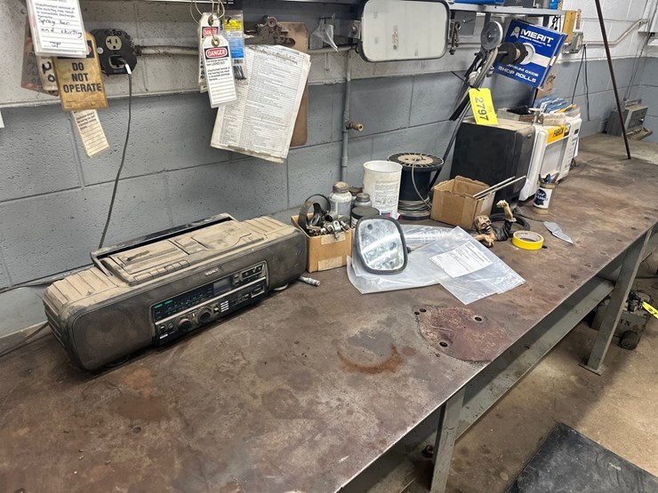 #2797-•-microwave,-radio,-speaker-and-more-image-1