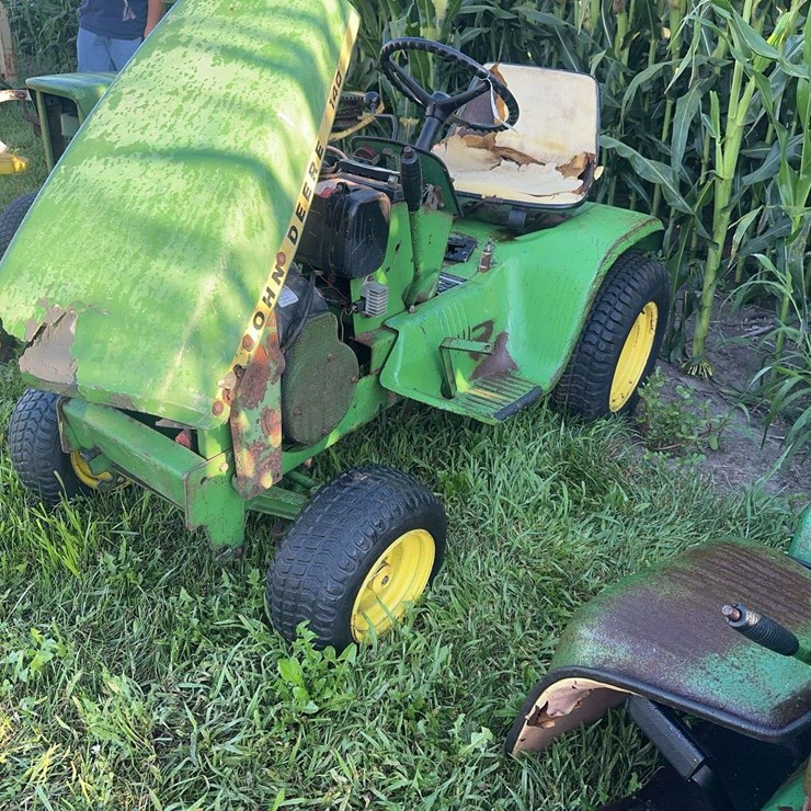 JOHN DEERE 110