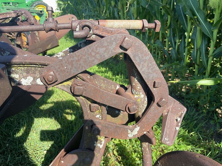 john-deere-14-image-35
