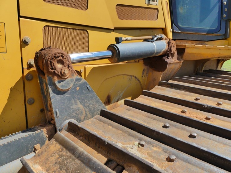 2018-deere-700k-lgp-image-10