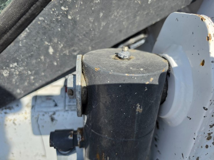 2018-bobcat-t595-image-62