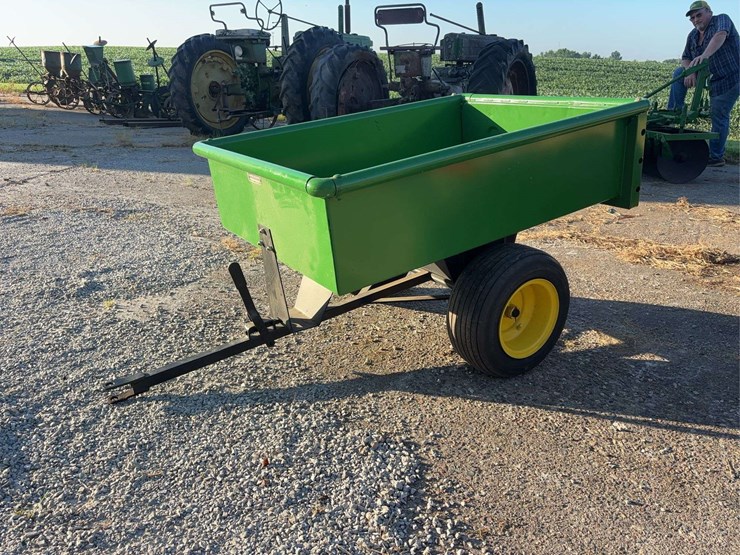 john-deere-80-lawn-and-garden-cart-image-1