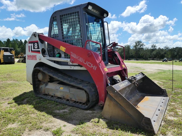 2019-takeuchi-tl8-image-3