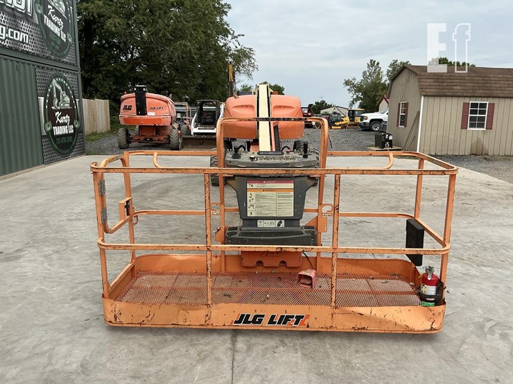 2002-jlg-460sj-image-7