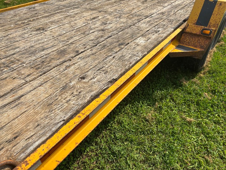 #2312-•-2006-redi-haul-16'-tandem-axle-trailer-image-9