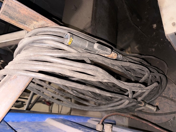 lincoln-idealarc-r3r-400-dc-arc-welder-w/-leads-image-5