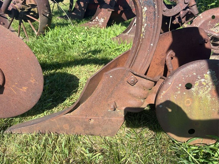 john-deere-16-image-6