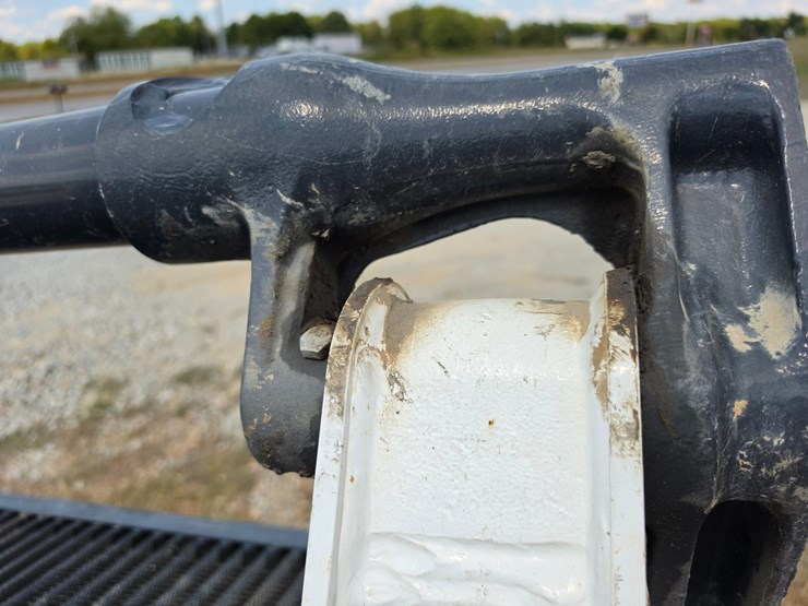 #26217-•-2022-bob-cat-t66-skid-steer-image-67