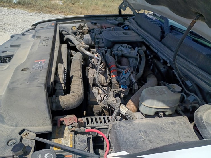 2013-gmc-sierra-3500-image-41