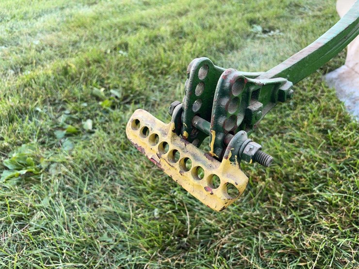 john-deere-12-image-14
