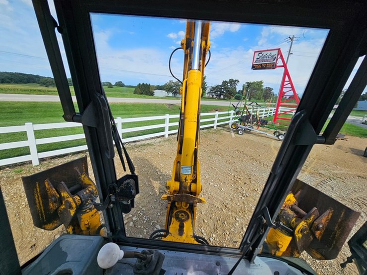 jcb-214s-image-44