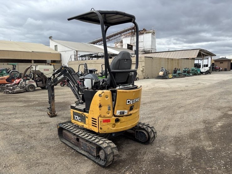 2016-deere-17g-image-4