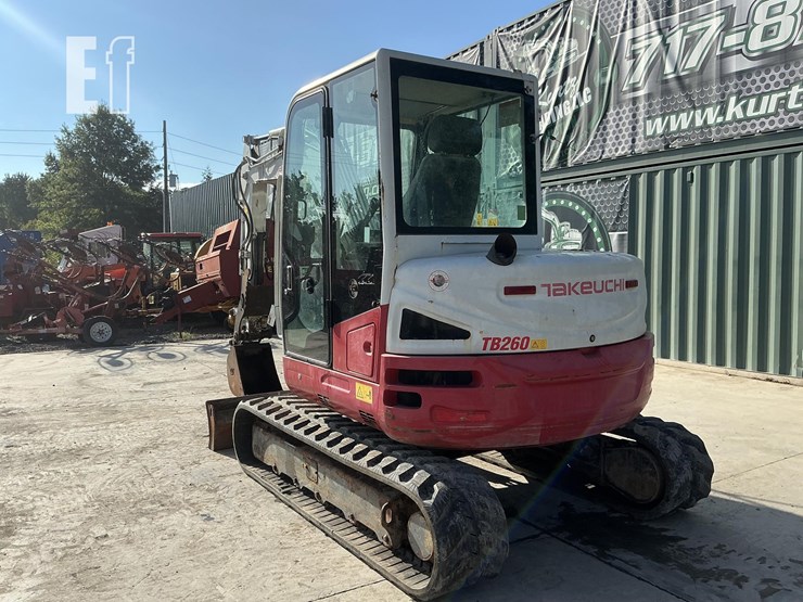 2018-takeuchi-tb260-image-2