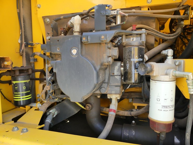 2021-komatsu-pc210-lc-image-13