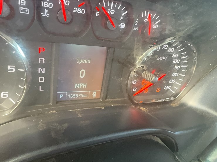 2019-chevrolet-1500-image-10